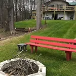 Belmont Nc Riverfront 2-Bedroom Garden Suite