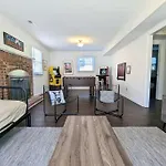 Spacious Family Friendly Home With Game Room By Unc Charlotte