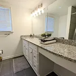 Spacious Family Friendly With Game By Unc *
