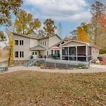 Holiday home Cheerful Wylie With Fire Pit! Charlotte