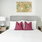 Landing - Modern Apartment With Amazing Amenities