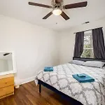 Holiday home Walking Distance To Restaurants Bars And Breweries *