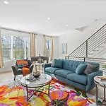 Elegant 3Br3.5Ba Modern Charlotte Townhouse