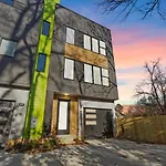Elegant 3Br3.5Ba Modern Charlotte Townhouse