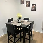 Uptown Luxury Near It All Apartment