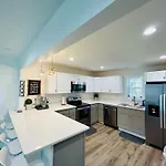 Holiday home Modern Near Uptown Clt, Airport And