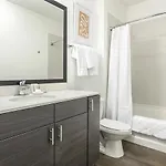 Landing Modern With Amazing Amenities Apartment Charlotte