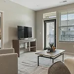 Landing Modern Apartment With Amazing Amenities