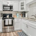 Vibrant South Clt Oasis, 3brs, Patio, Fire Pit * Charlotte