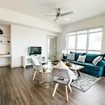 Uptown Fully Furnished 2Br Apartment Apts