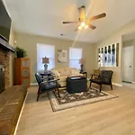 Your Cozy Retreat In Charlotte