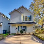 Uptown Charlotte Townhome W/ Patio & Yard!