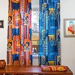 Holiday home Trendy Bohemian Bungalow, Close To Uptown, Plaza & Noda *