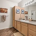 Apartment Cozy 1-br With A Seasonal Pool