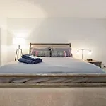 Cozy 1-br With A Seasonal Pool Charlotte