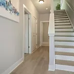 Brand New Build 10 Min- Uptown