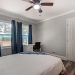 3br Getaway, Hot Tub & Mini Golf Fun * Charlotte