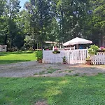 Simply Barefoot Private Suite