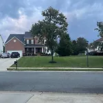 Charming Entire 3 Bedrooms House With Ac And Wifi