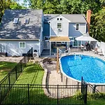 3Br Charlotte Escape Pool Hot Tub Theater