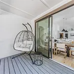 Modern 4br Uptown Oasis!