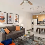 League Flats South End On South College Street