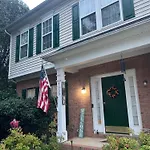 Charming Entire 3 Bedrooms House With Ac And Wifi