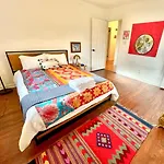 Holiday home Trendy Bohemian Bungalow, Close To Uptown, Plaza & Noda *