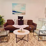 Modern Near Uptown Clt, Airport And Holiday home