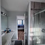 Amazing 4 Bdrm W Garage In Villa