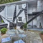 Stylish 1br In Myers Park