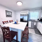 Charming 3 Bdrm In - 1 Mile To Uptown Holiday home Charlotte