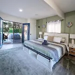 The Nest Holiday home Charlotte