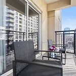 Bright Uptown Bliss - Free Parking, Walkable, Views