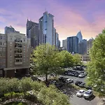 Midnight Marvel - Amazing City Views, Free Parking