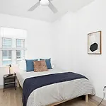 The Hornet - Cozy And Spacious 3Br - Free Parking - Views - 2 Mins To Stadium