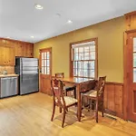 4 Bedroom Ranch In Prime Southpark Backyard And Porch *