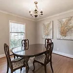 Holiday home 4 Bedroom Ranch In Prime Southpark Backyard And Porch Charlotte