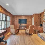 4 Bedroom Ranch In Prime Southpark Backyard And Porch *