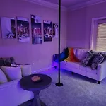 Apartment Frisky Adult Play Place - Fri & Sat Get Sunday Free! 