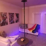 Apartment Frisky Adult Play Place - Fri & Sat Get Sunday Free! 