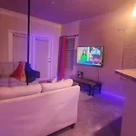 Apartment Frisky Adult Play Place - Fri & Sat Get Sunday Free! 