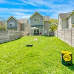 3 Lux King Beds O Game Rm O Fenced Backyard Escape