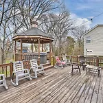 Charlotte 4Br Cozy Retreat