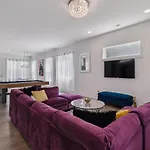 Holiday home Pooltable-15 Mins To Uptown & Dt-king Bed! Charlotte