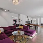 Pooltable-15 Mins To Uptown & Dt-king Bed! Charlotte