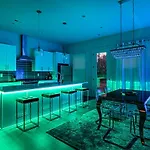 Pooltable-15 Mins To Uptown & Dt-king Bed! *