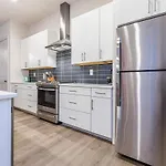 Pooltable-15 Mins To Uptown & Dt-king Bed! Charlotte