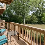 Stylish 3br In Clt, Close To Downtown, Airport, Wfh & Parking & Family Friendly & Business Ready Holiday home *