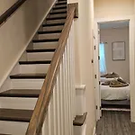 Stylish 3br In Clt, Close To Downtown, Airport, Wfh & Parking & Family Friendly & Business Ready